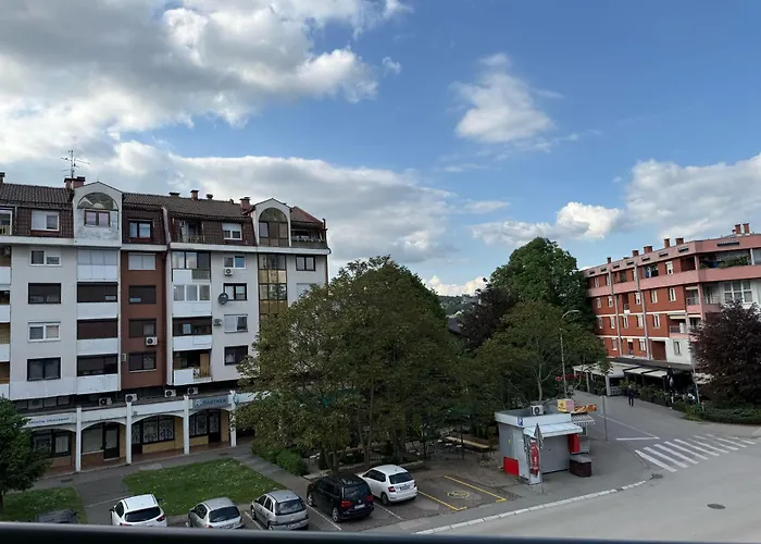 Lnb Lux
